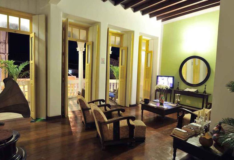 ホテル Pousada Colonial