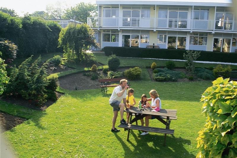 Отель Prestatyn Sands Holiday Park