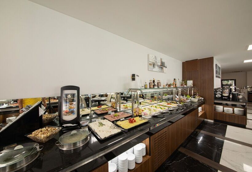 Prestige Deluxe Hotel Aquapark Club   All Inclusive