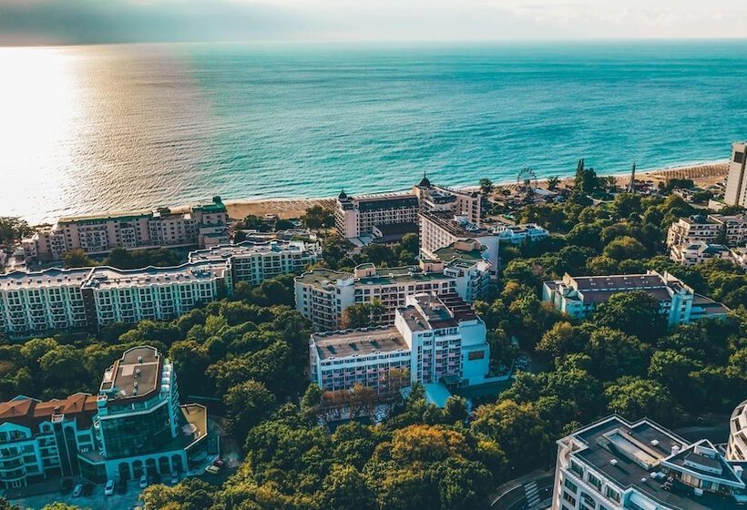 Prestige Deluxe Hotel Aquapark Club   All Inclusive