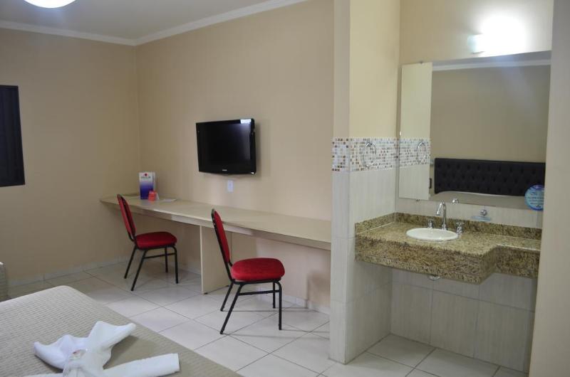 בית מלון כפרי Primar Plaza