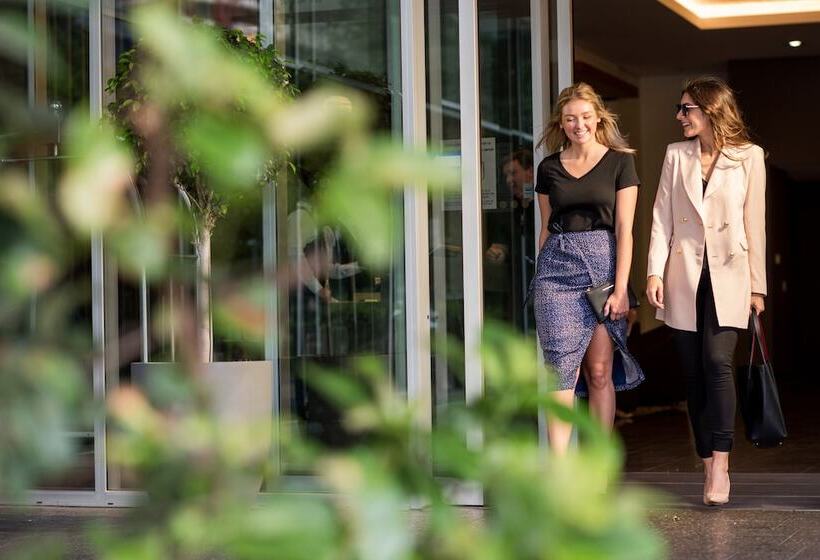 בית מלון כפרי Pullman Adelaide