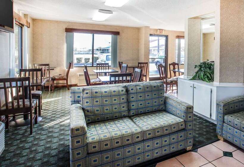 酒店 Quality Inn Byron