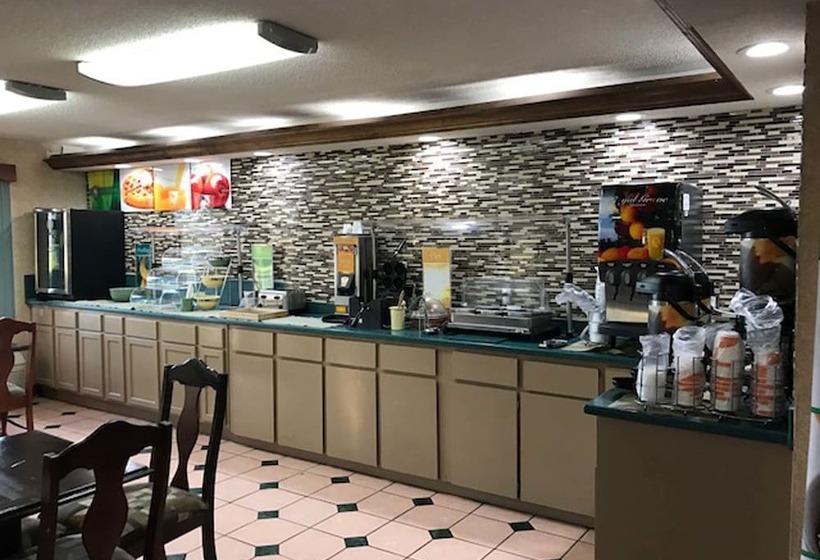 酒店 Quality Inn Byron