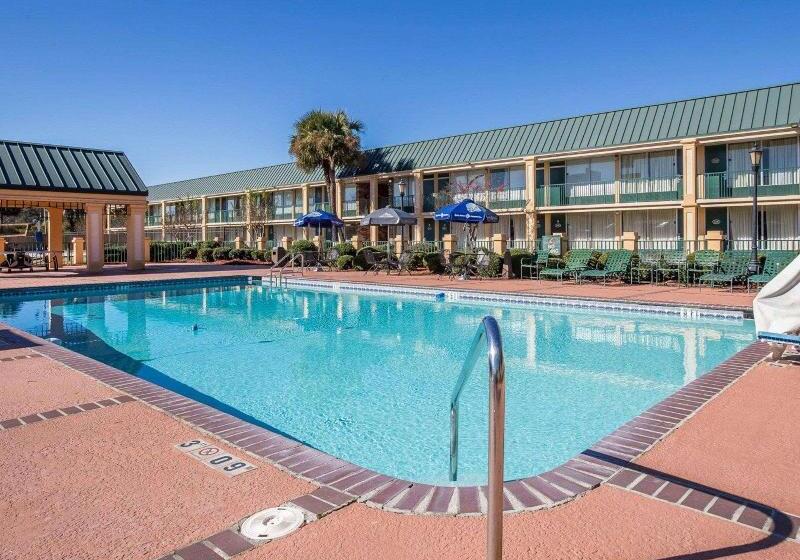 فندق Quality Inn Richmond Hill  Savannah I95