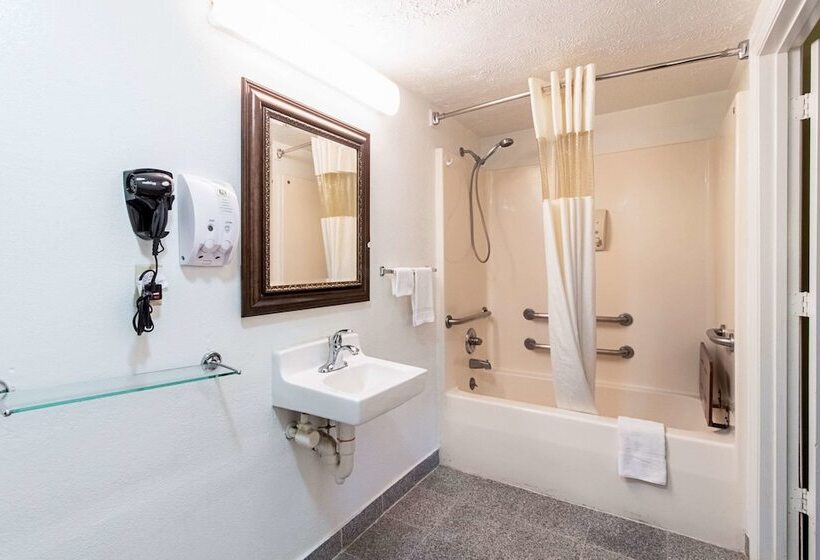 فندق Quality Inn & Suites