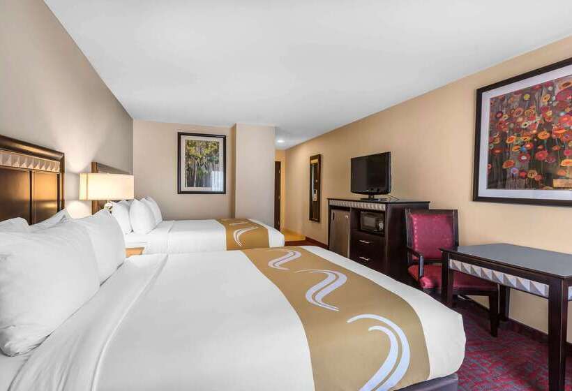 فندق Comfort Inn & Suites Irvine Spectrum