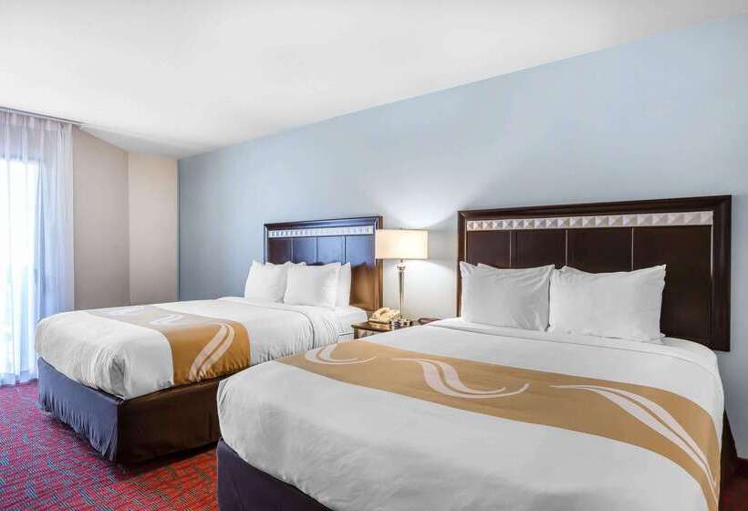 فندق Comfort Inn & Suites Irvine Spectrum
