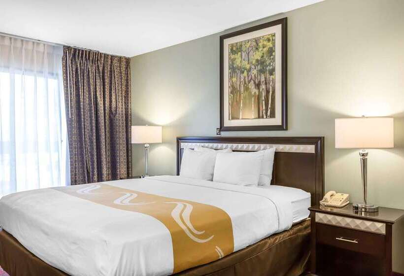 فندق Comfort Inn & Suites Irvine Spectrum