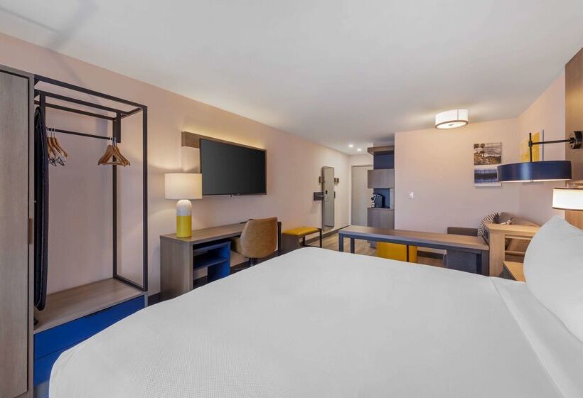 فندق Comfort Inn & Suites Irvine Spectrum