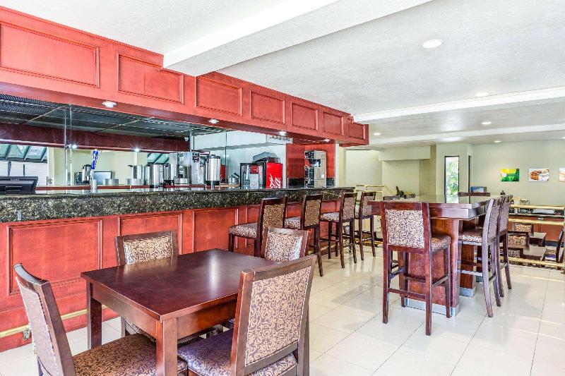 فندق Comfort Inn & Suites Irvine Spectrum