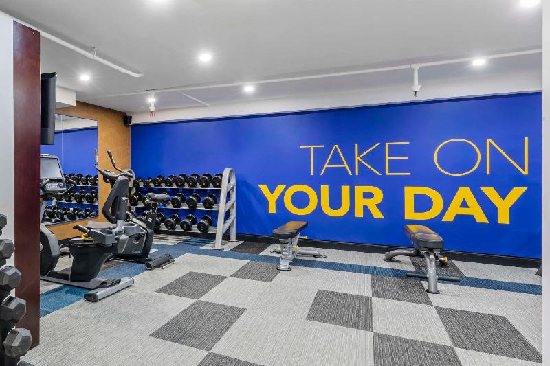 فندق Comfort Inn & Suites Irvine Spectrum