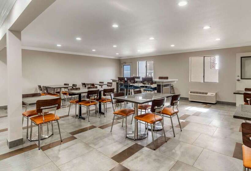 Отель Quality Inn & Suites Vacaville