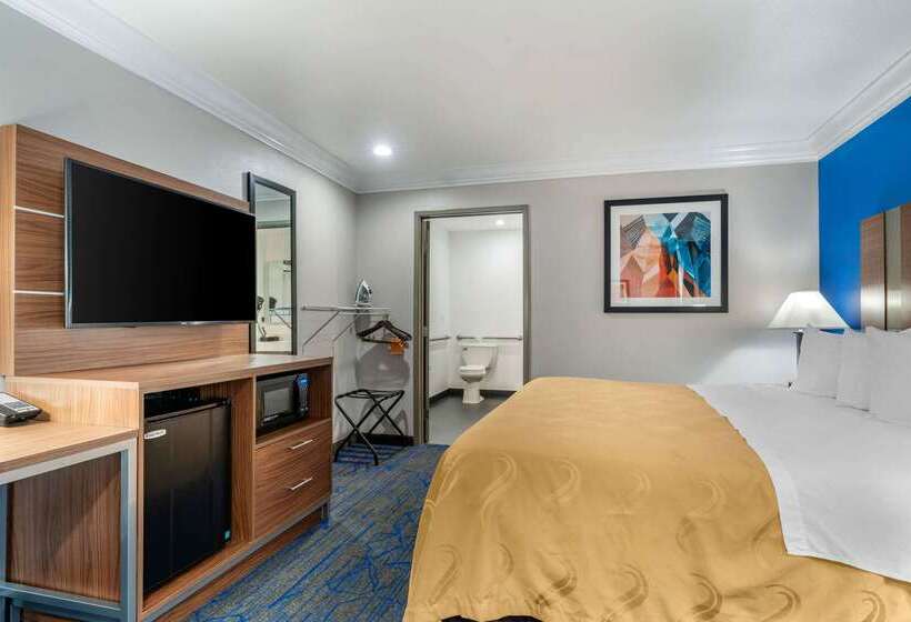 Отель Quality Inn & Suites Vacaville