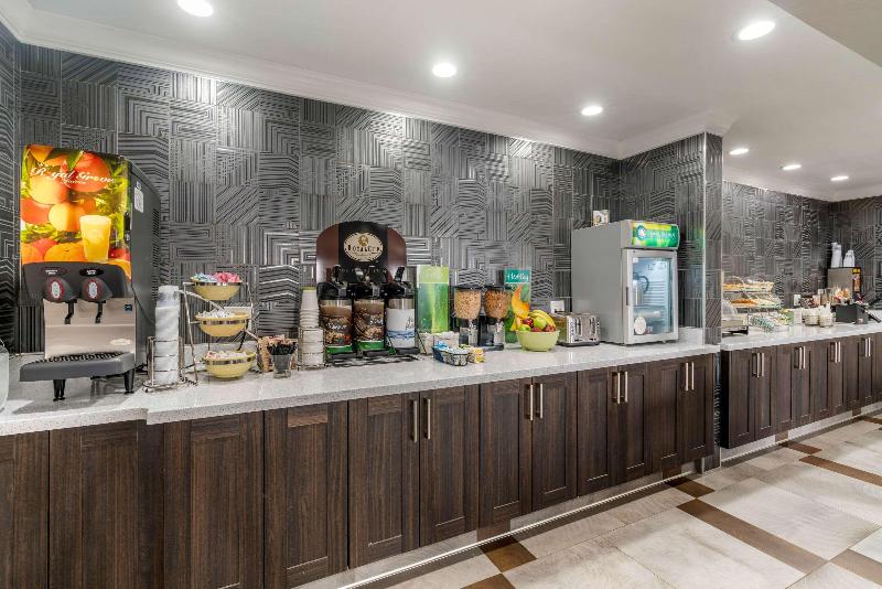 Отель Quality Inn & Suites Vacaville