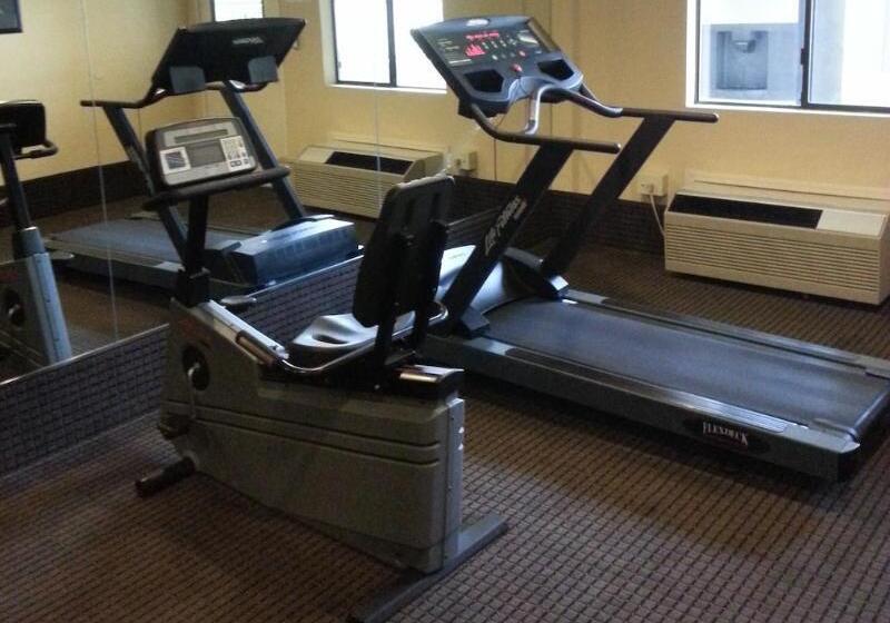 Отель Quality Inn & Suites Vacaville