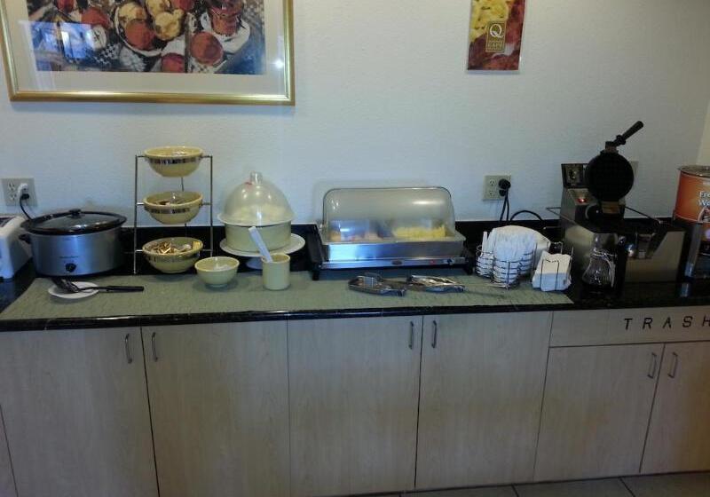 Отель Quality Inn & Suites Vacaville