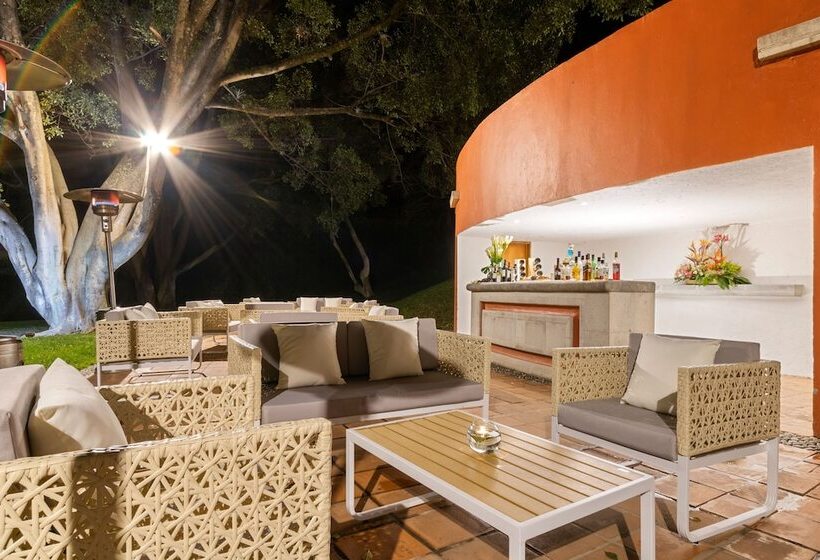 בית מלון כפרי Rancho San Diego Grand Spa Resort