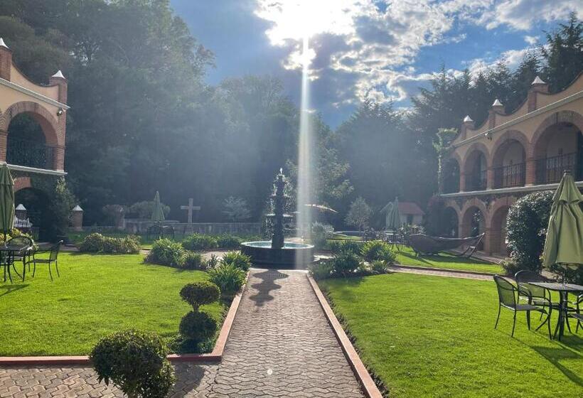 فندق Real De Huasca