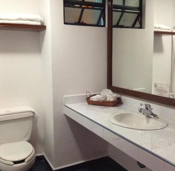 فندق Real De Huasca