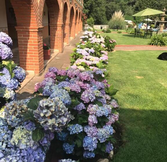 فندق Real De Huasca