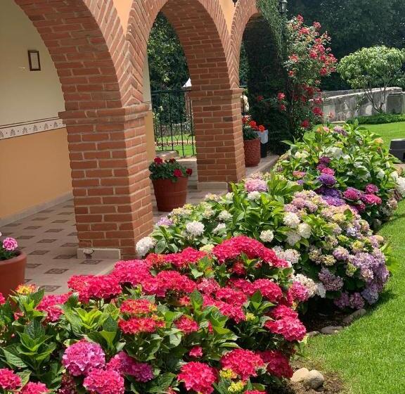 فندق Real De Huasca