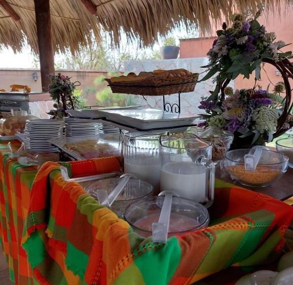 ホテル Real Del Valle Tepoztlan