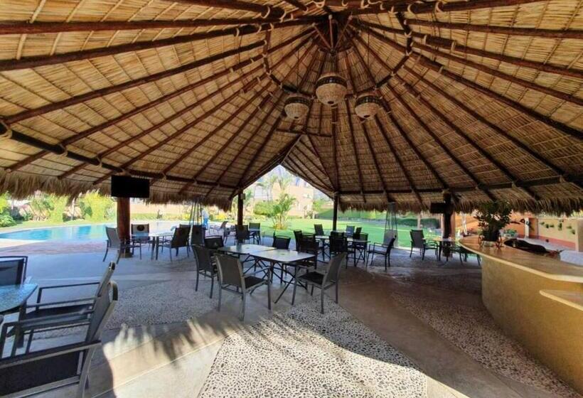 ホテル Real Del Valle Tepoztlan