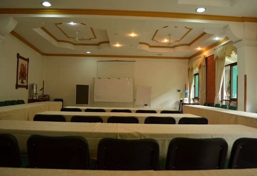 هتل Rio Selva Resort Yungas