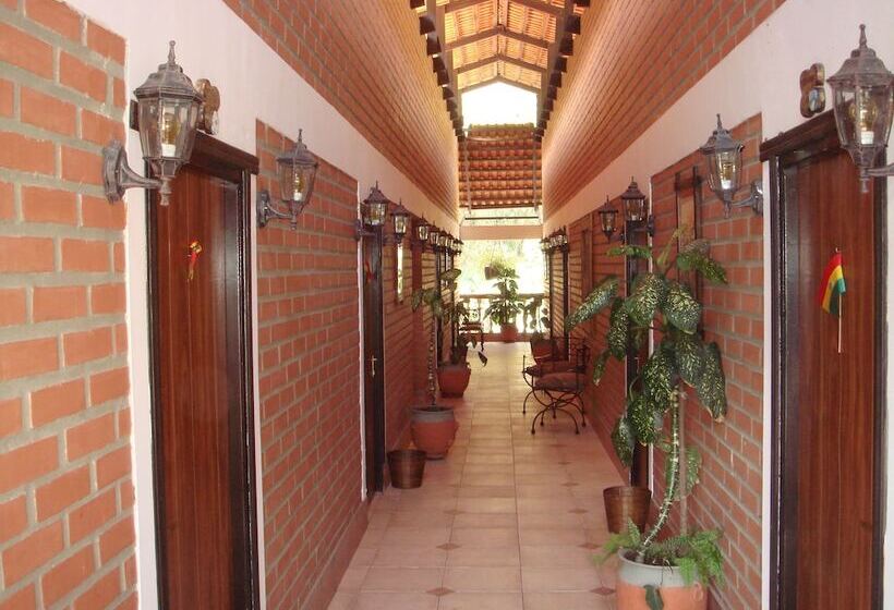 هتل Rio Selva Resort Yungas