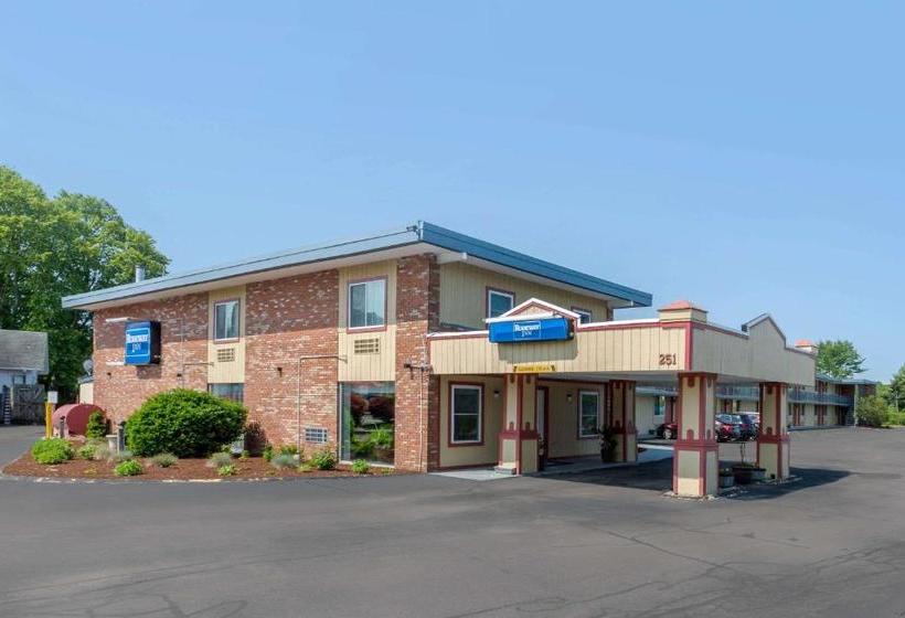 هتل Rodeway Inn Mystic