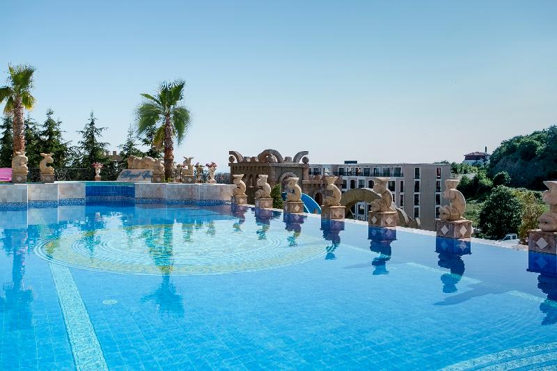 فندق Royal Castle Design & Spa