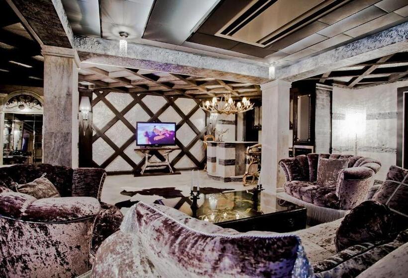 هتل Royal Castle Design & Spa