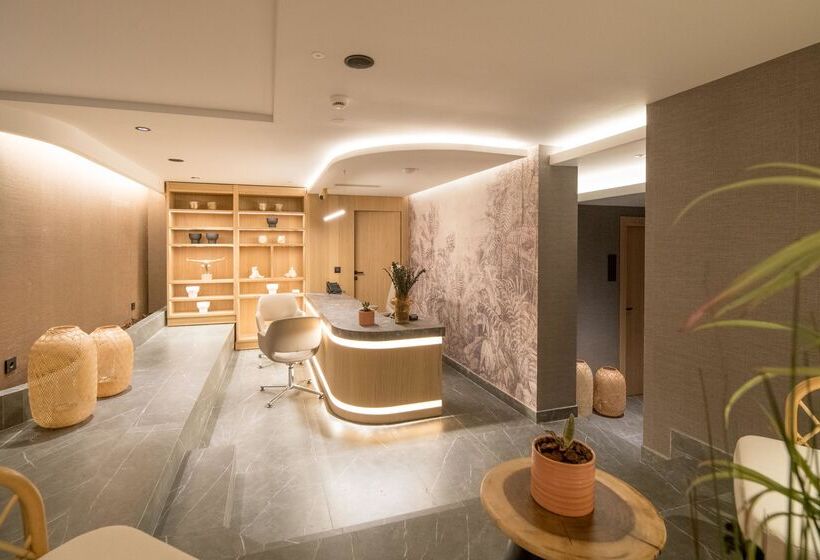 호텔 Senseana Sea Side Resort & Aquadventure