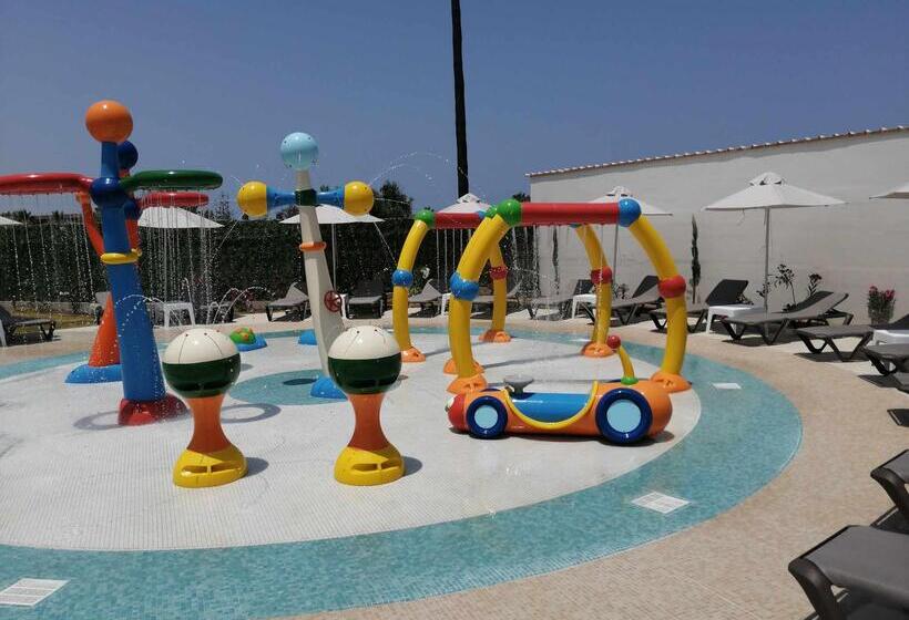 호텔 Senseana Sea Side Resort & Aquadventure