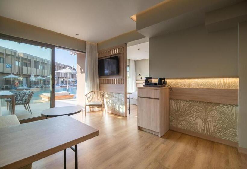 호텔 Senseana Sea Side Resort & Aquadventure