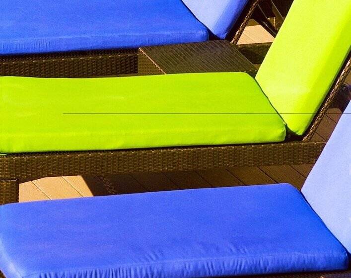 בית מלון כפרי Silver Palms Inn