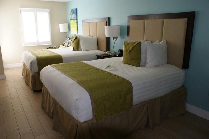 Отель Silver Palms Inn