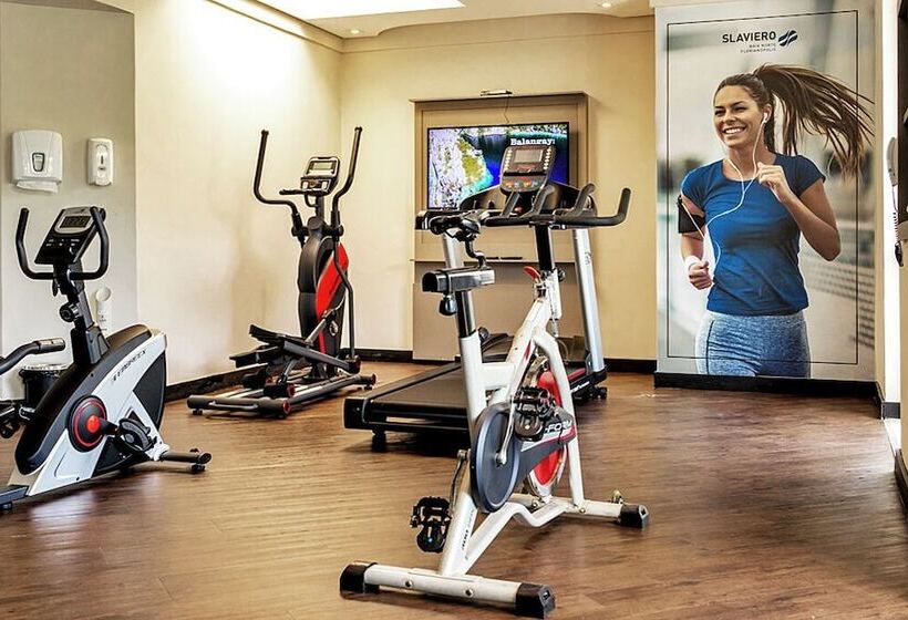 هتل Slaviero Baia Norte Florianopolis