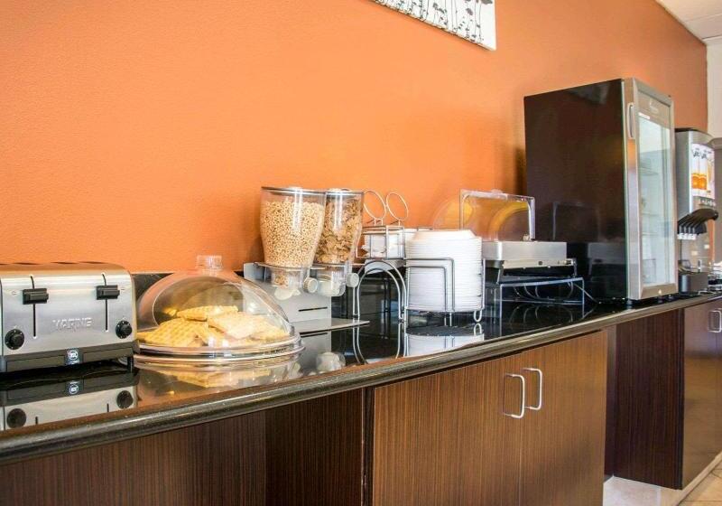 هتل Sleep Inn & Suites Medical Center