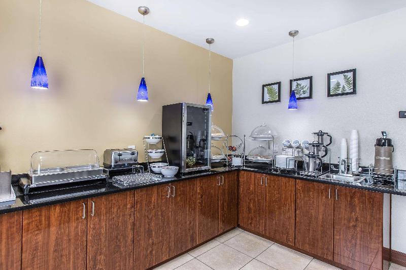 Отель Sleep Inn & Suites At Kennesaw State University