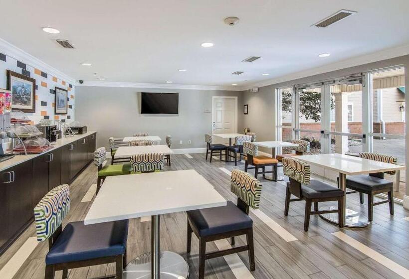 בית מלון כפרי Sleep Inn & Suites Columbus Next To Fort Moore