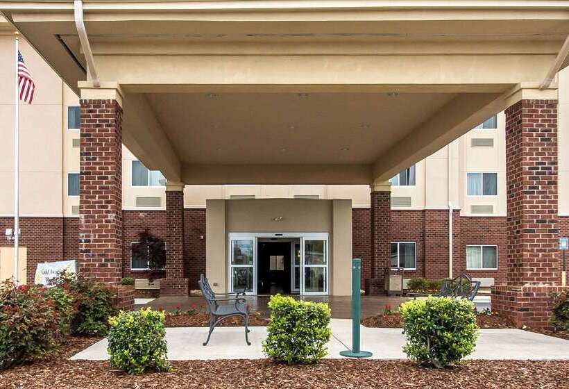 בית מלון כפרי Sleep Inn & Suites Huntsville Near U.s. Space & Rocket Center