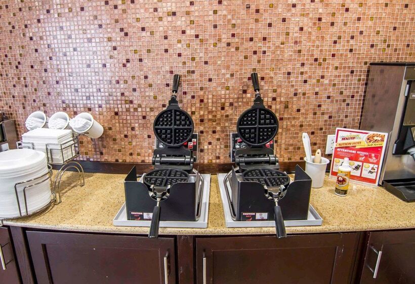 هتل Sleep Inn & Suites I20