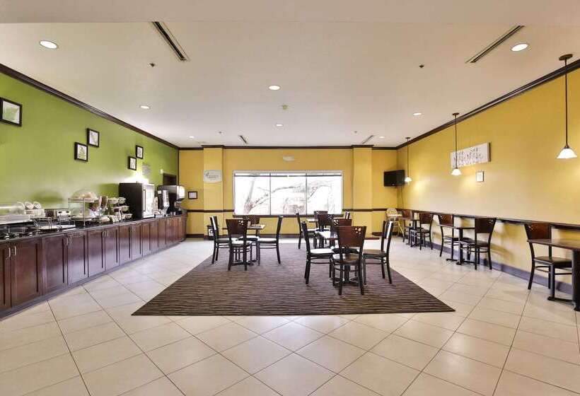 فندق Sleep Inn & Suites University