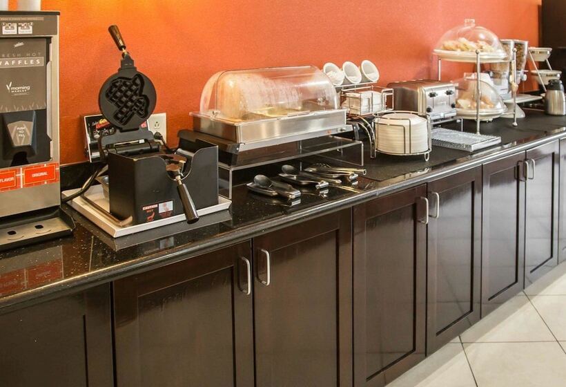 فندق Sleep Inn & Suites University