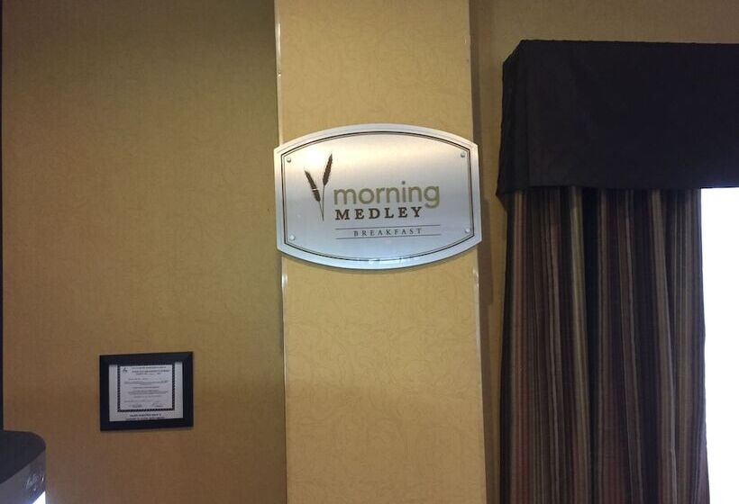 فندق Sleep Inn & Suites University