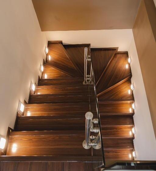 ホテル St Isidro Suites Corporate Housing Spa & Wellness Center