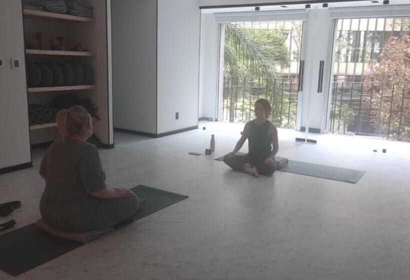 ホテル St Isidro Suites Corporate Housing Spa & Wellness Center