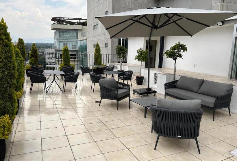 ホテル St Isidro Suites Corporate Housing Spa & Wellness Center